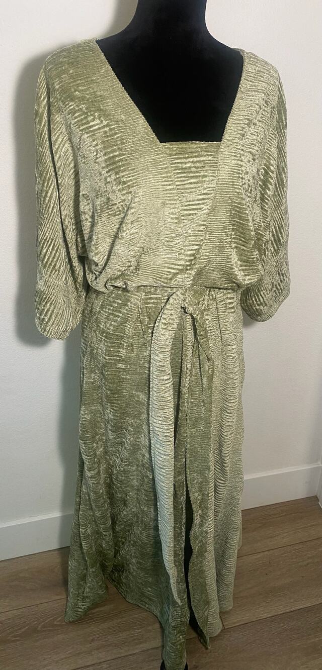 Handmade Green Velvet Bridesmaid Dress – Renaissance Fairy Wedding Romantic